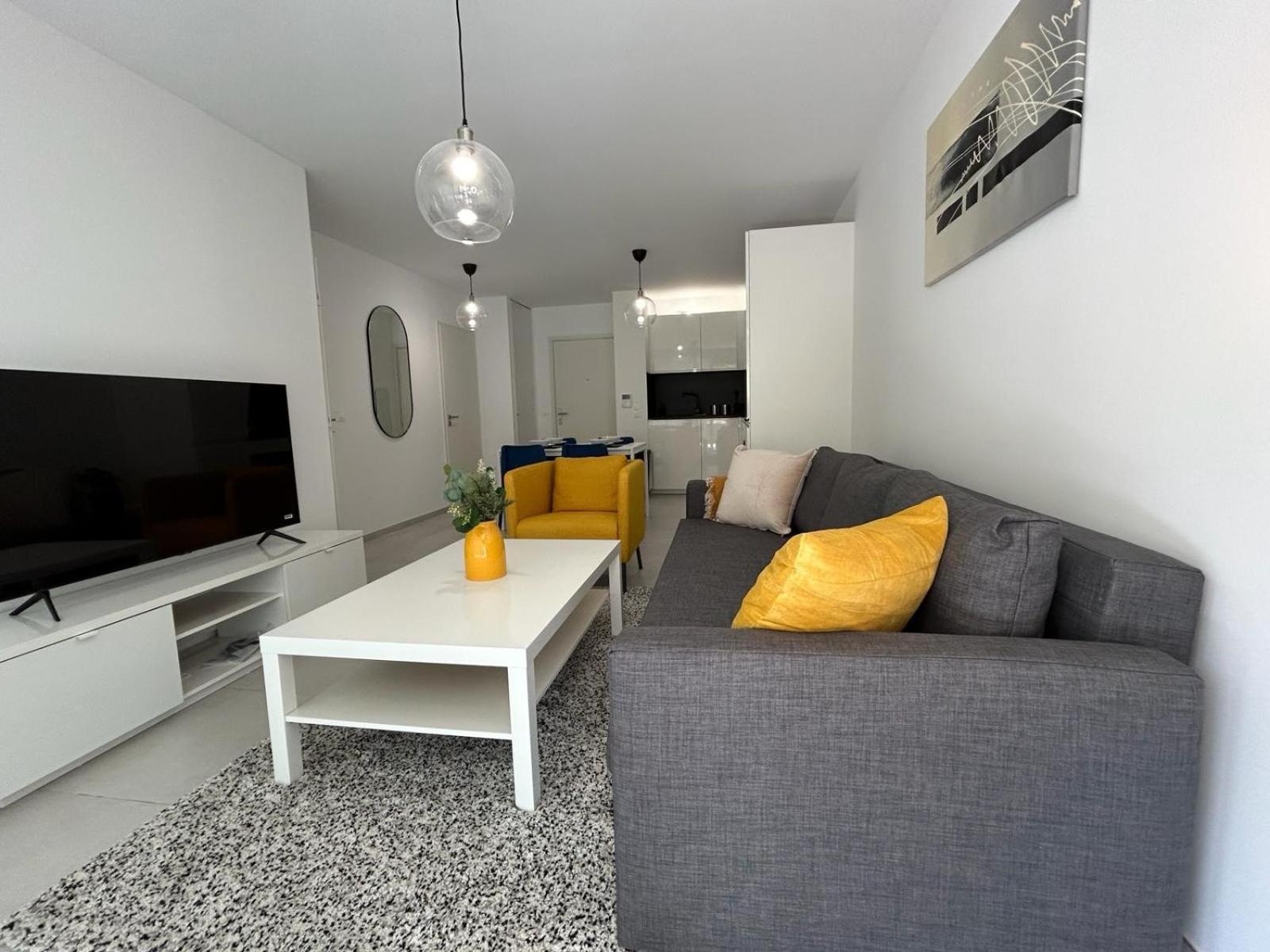 Apartamento Fabron Hills Niza Exterior foto